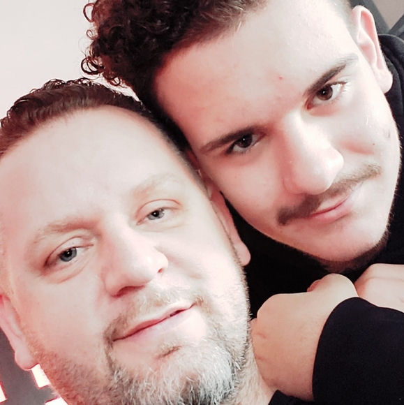 Meet your Posher, Raymond - Picture 1 of 1